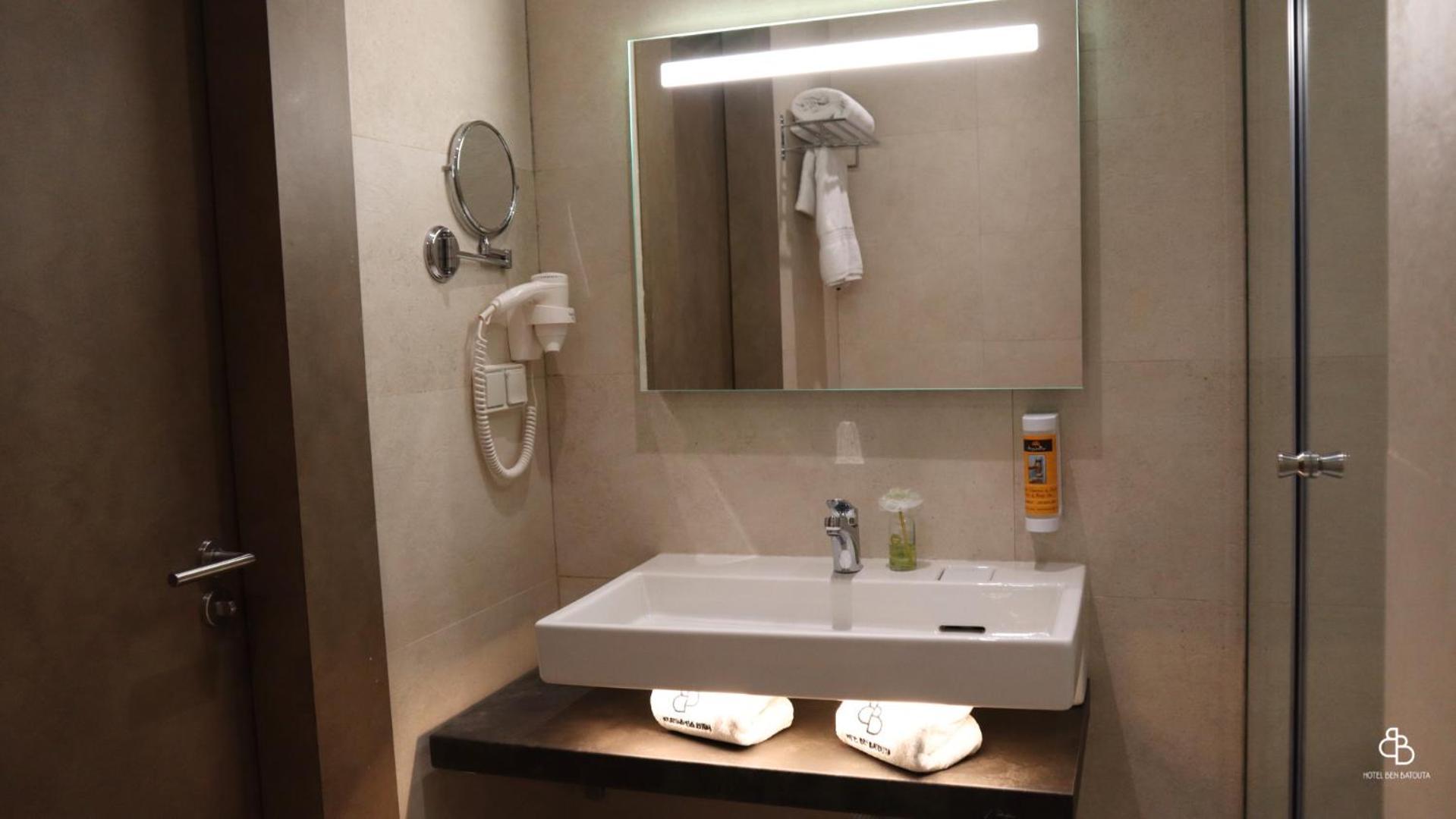 Hotel Ben Batouta - Tanger ภายนอก รูปภาพ